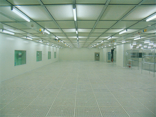 百級(jí)凈化車間-高架空回風(fēng)地板